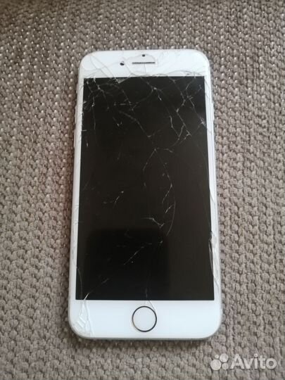 Телефон iPhone 7