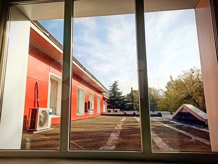 Здание, Офис, медцентр 4557 м²