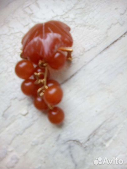 Брошь янтарь смородина СССР клеймо