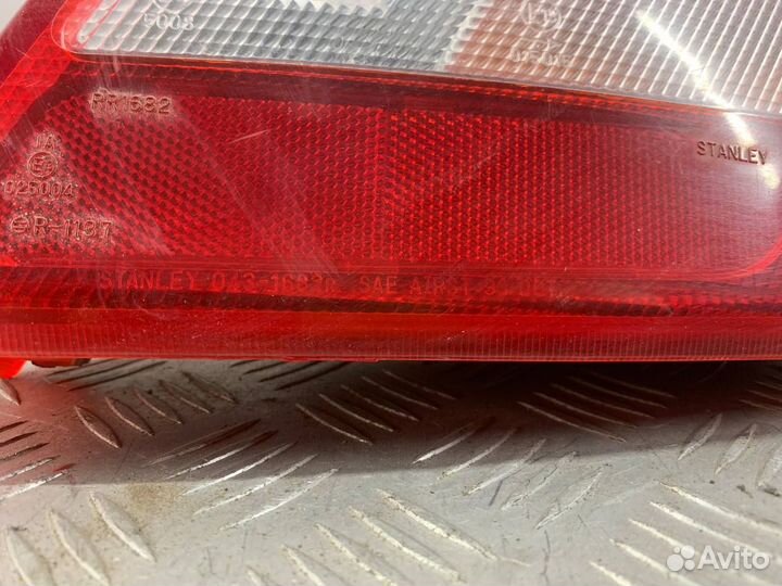 Фонарь правый Митсубиши Лансер 8