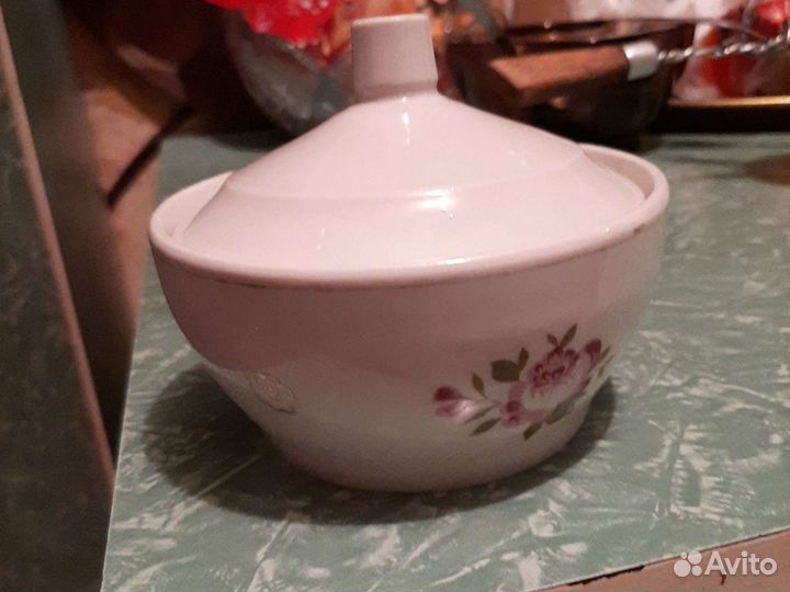 Сахарница фарфоровая вербилки, кувшин с бокалами и