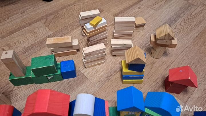 Большой набор деревянных кубиков