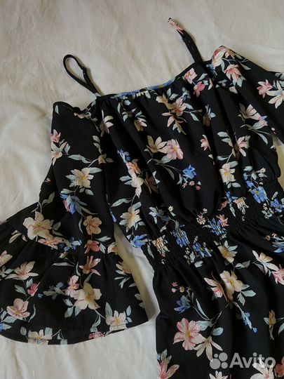 Летнее черное платье в цветочек