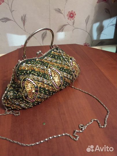 Женская декоративная сумочка