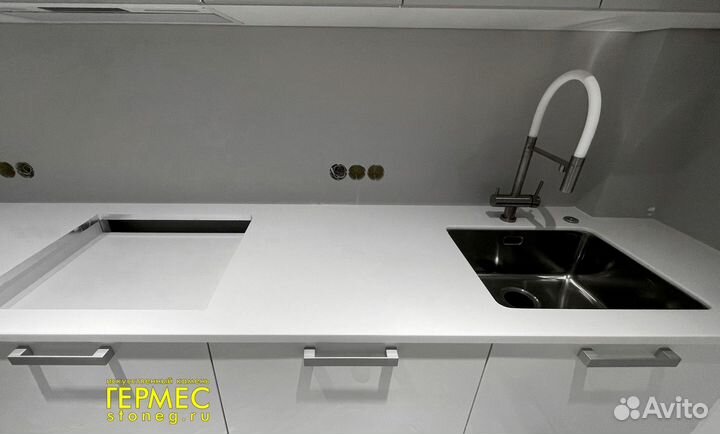 Столешница под раковину м2