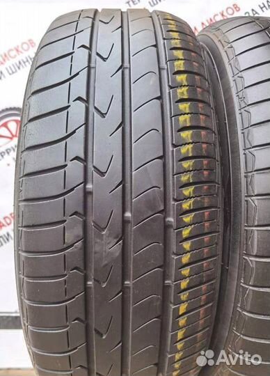 Toyo Tranpath MPZ 215/60 R17 96H