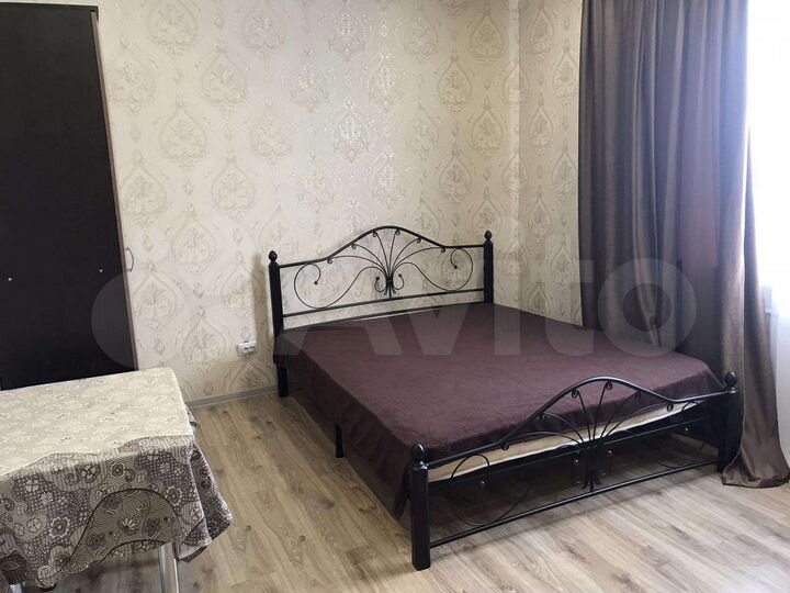 2-к. квартира, 60 м², 8/17 эт.