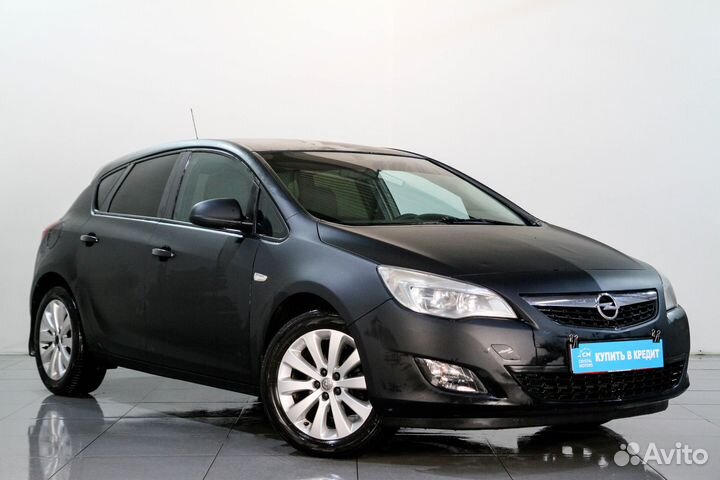 Opel Astra 1.6 МТ, 2011, 220 000 км