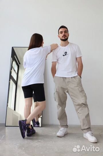 Футболка с индивидуальной вышивкой