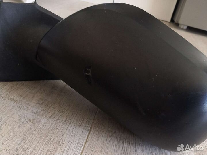 Корпус зеркала на vitz