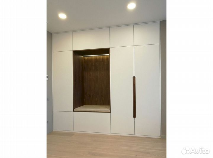 Шкаф распашной