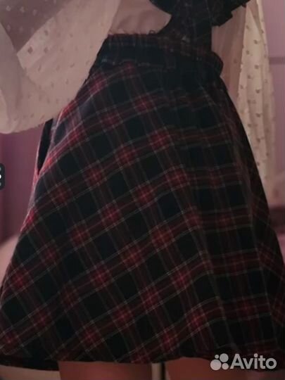 Школьная форма в красную клетку