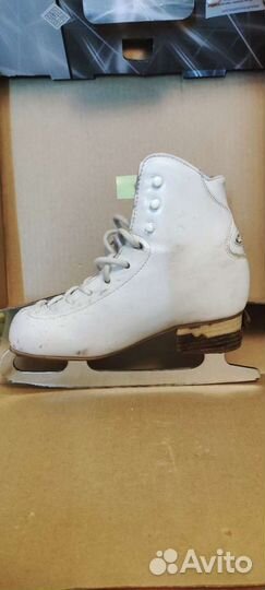 Коньки для фигурного катания Risport