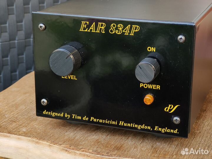 E.A.R. 834 Phono