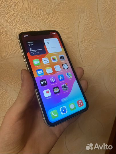 iPhone 11, 64 ГБ
