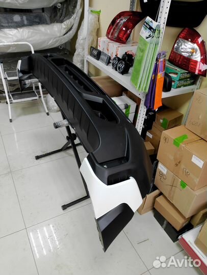 Бампер задний Нива Тревел