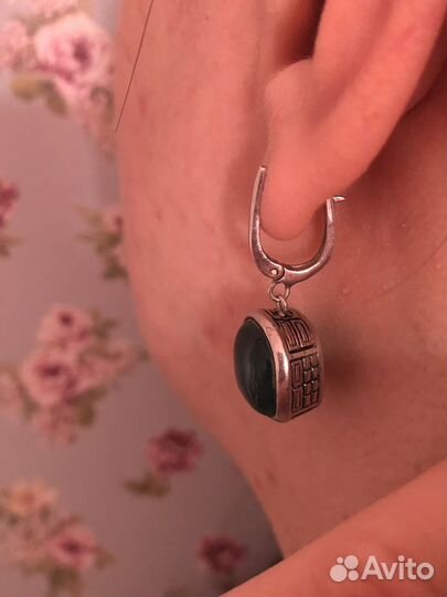 Серебро. Серьги и кольцо с агатом