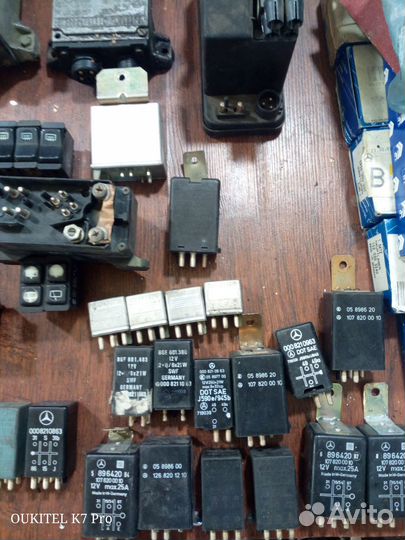 Кнопки и реле на Мерседес W123