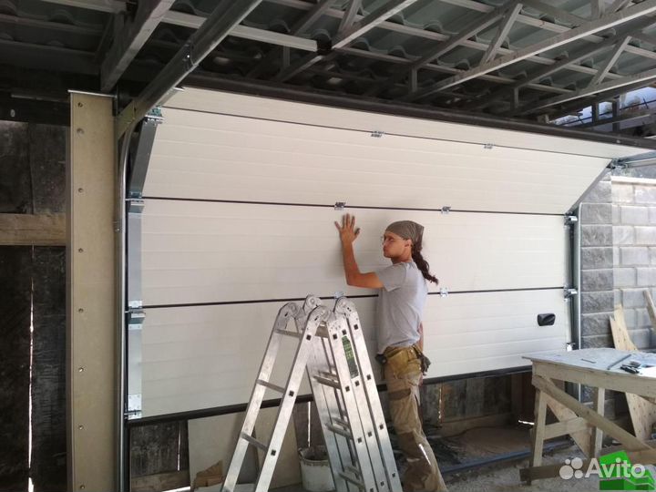 Секционные подъёмные гаражные ворот
