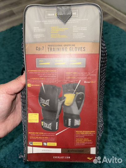 Перчатки Everlast MMA