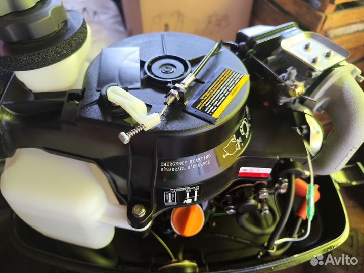 Лодочный мотор 5 л с 4 х тактный Toyama