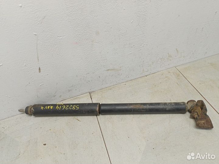 Амортизатор задний Тойота