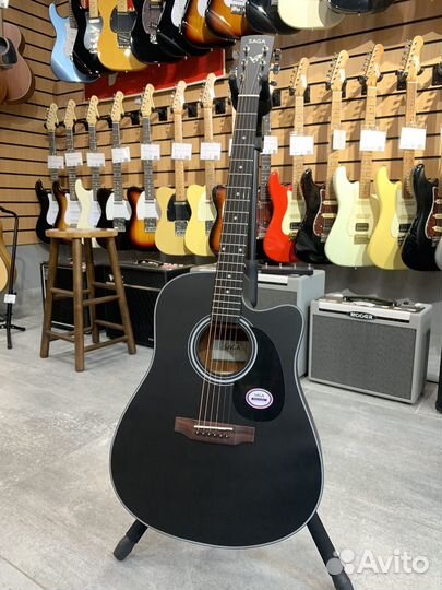 Акустическая гитара