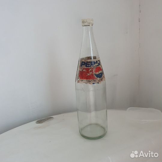 Литровая бутылка Pepsi