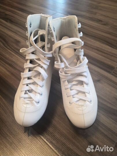 Коньки фигурные детские 31 размер