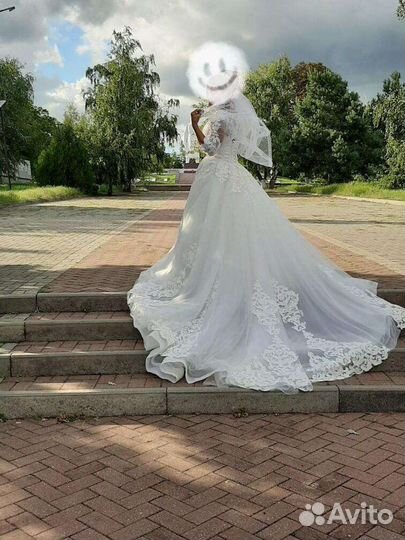 Свадебное платье