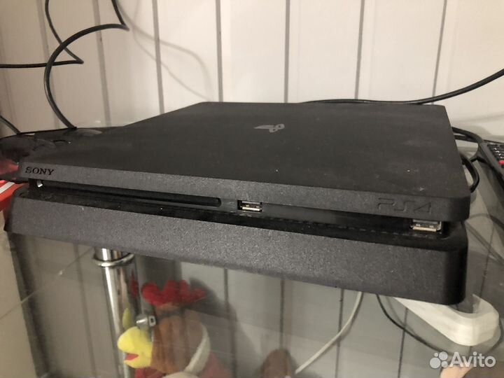 Sony PS4 slim 1tb