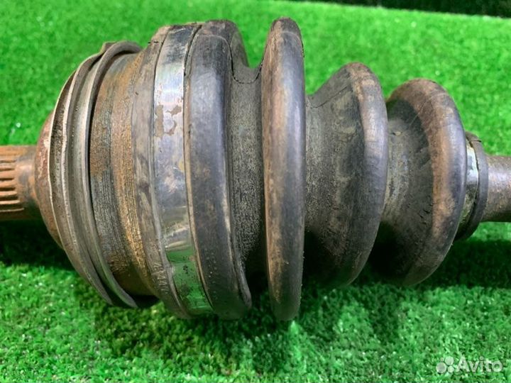 Привод задний правый Toyota Vista SV35 3S-FE 1992