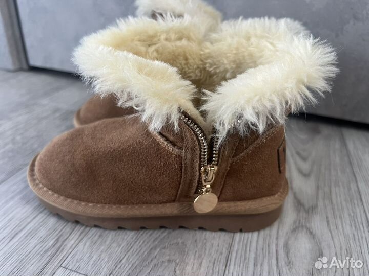 Дублёнка детская Mango и угги