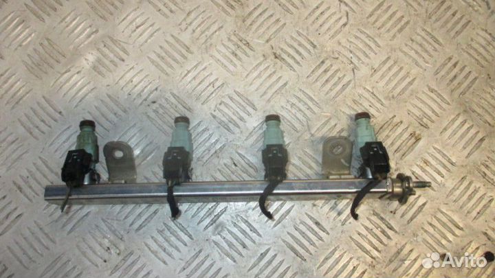 Рейка топливная рампа Hyundai Solaris