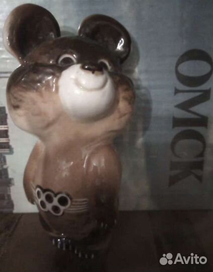 Фарфоровые статуэтки