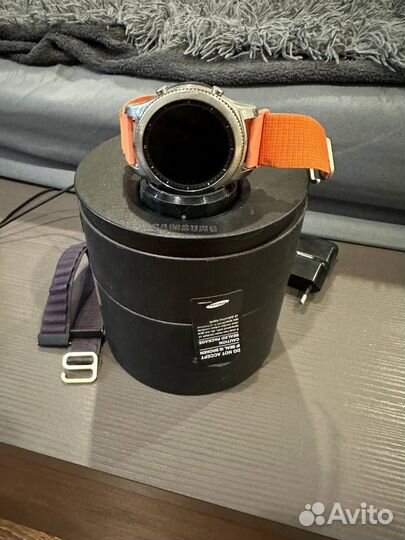 Часы samsung galaxy gear s3 classic