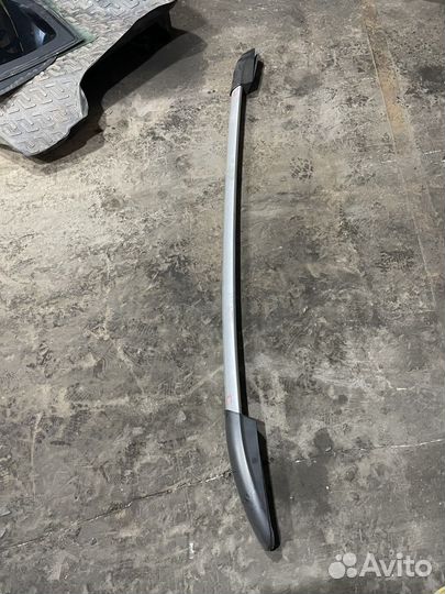 Peugeot Partnet B9 рейлинг левый на крышу