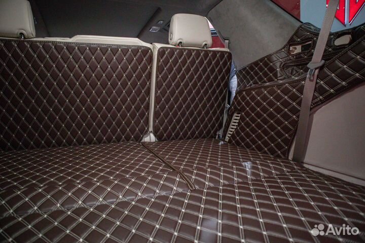 3D коврики в багажник Cadillac Escalade 5 2021