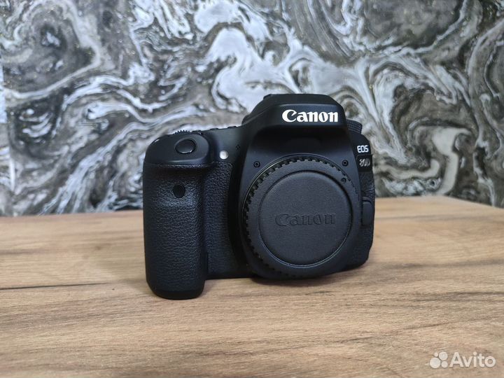 Фотоаппарат Canon 80d + доп.комплеткация