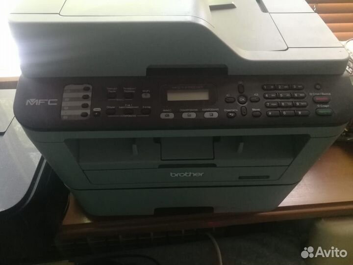 Принтер мфу Лазерный Brother MFC-L2700DWR
