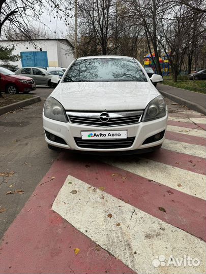 Opel Astra 1.8 AT, 2011, 183 000 км