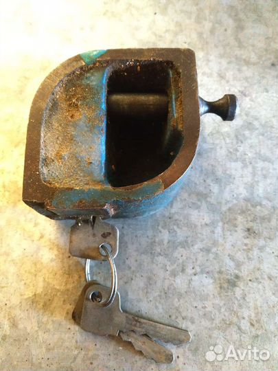 Замок гаражный навесной