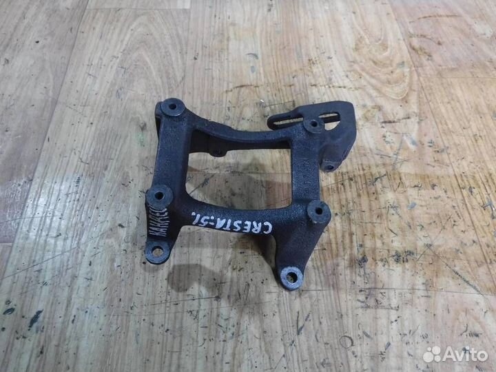 Кронштейн компрессора кондиционера Toyota Cresta