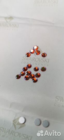 Стразы Swarovski ss 16 цвет гиацинт, 2864 шт