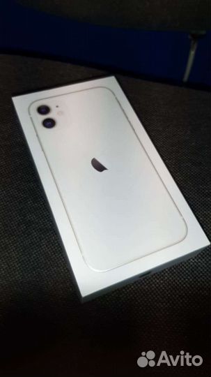 iPhone 11, 64 ГБ