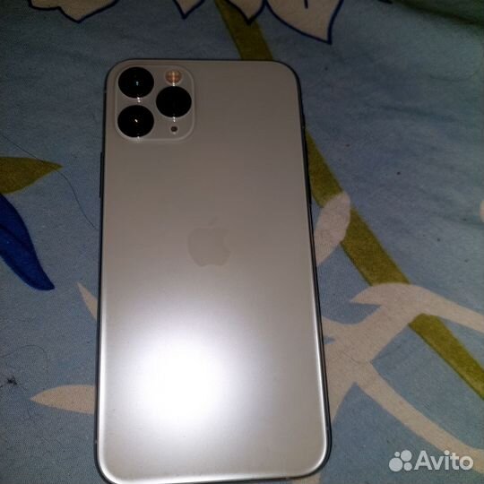 iPhone 11 Pro, 64 ГБ