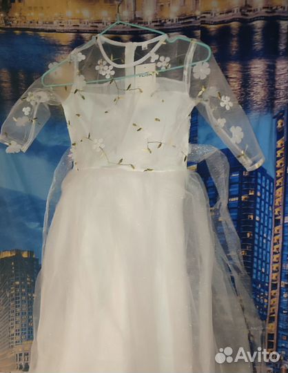 Платье новое