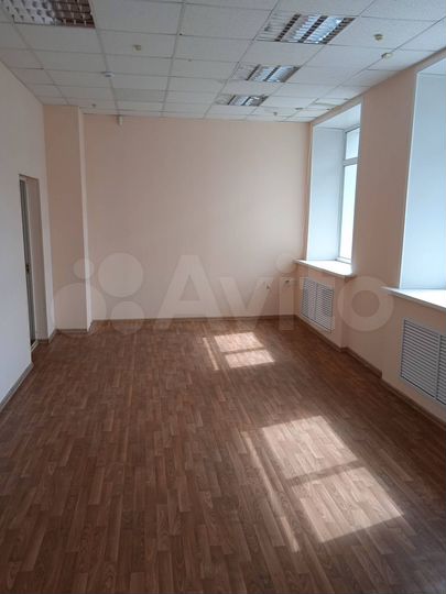 Свободного назначения, 680 м²