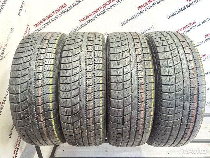 Toyo Winter Tranpath MK3 215/60 R17 96Q