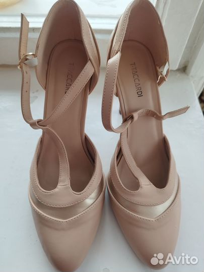 Босоножки женские 38 размер